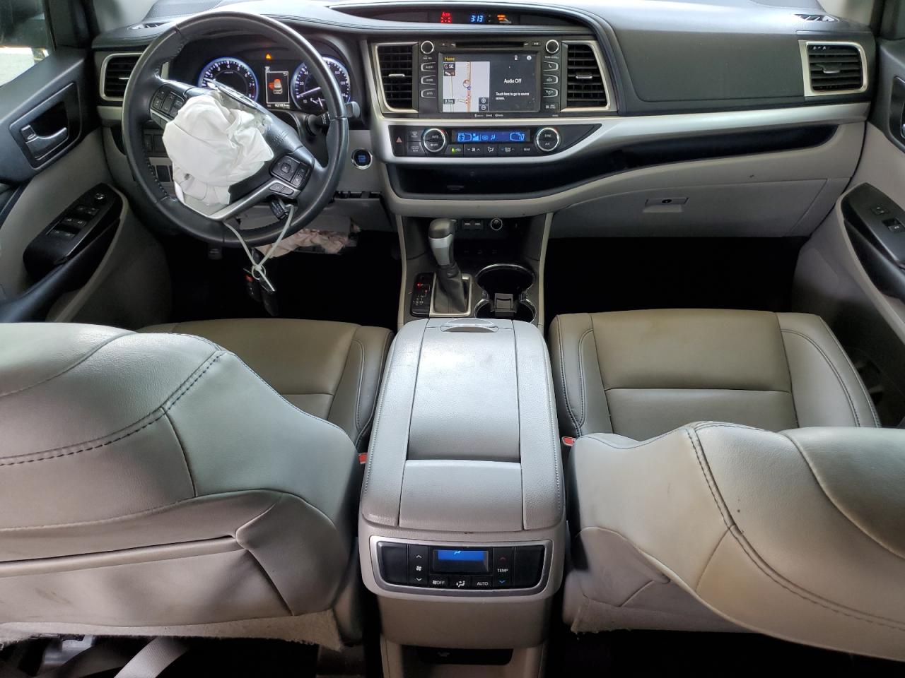 2019 Toyota Highlander Se VIN: 5TDJZRFH0KS577932 Lot: 63325194