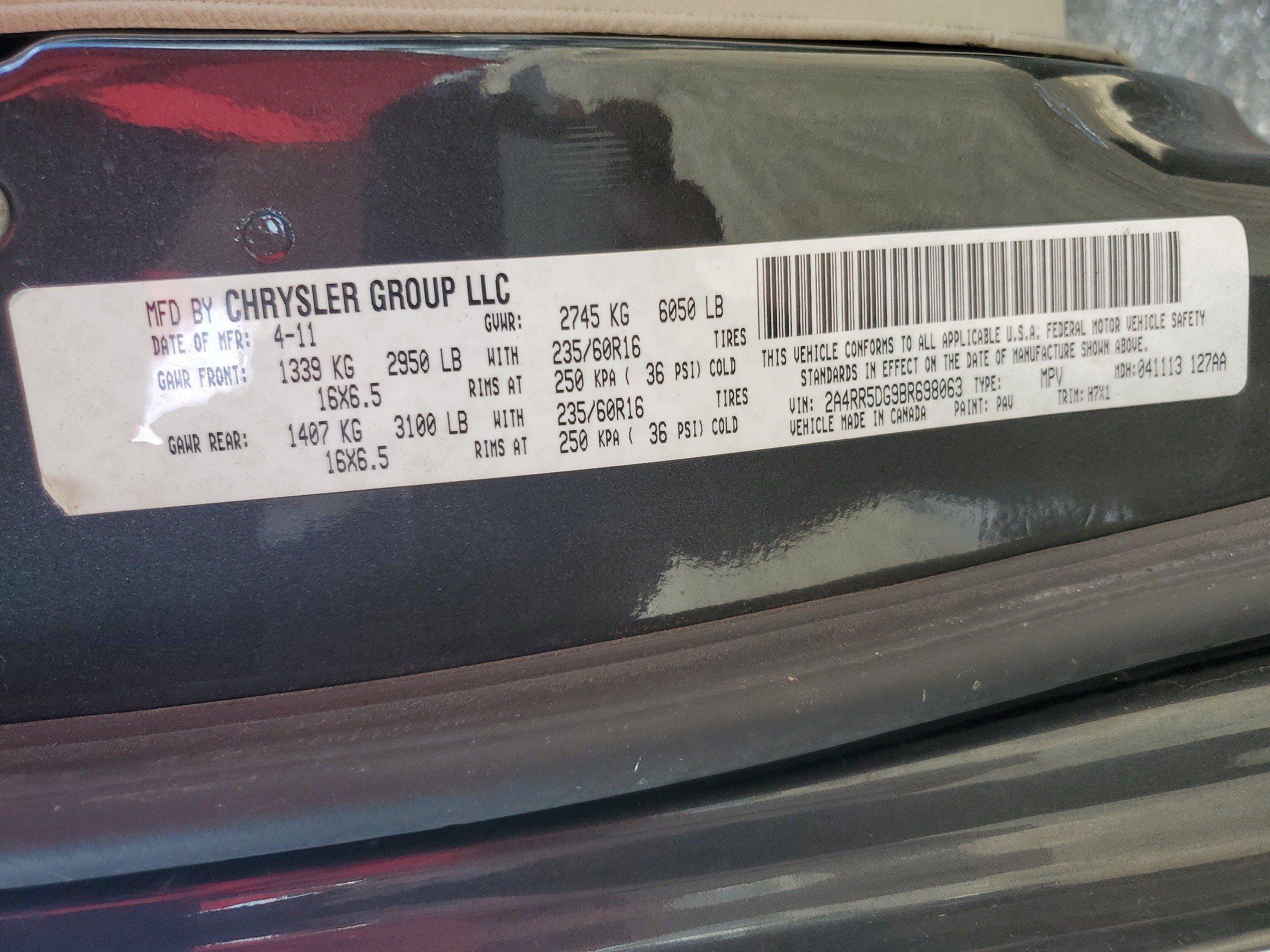 2A4RR5DG9BR698063 2011 Chrysler Town & Country Touring