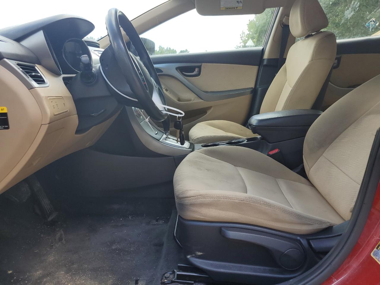 2012 Hyundai Elantra - Image 7