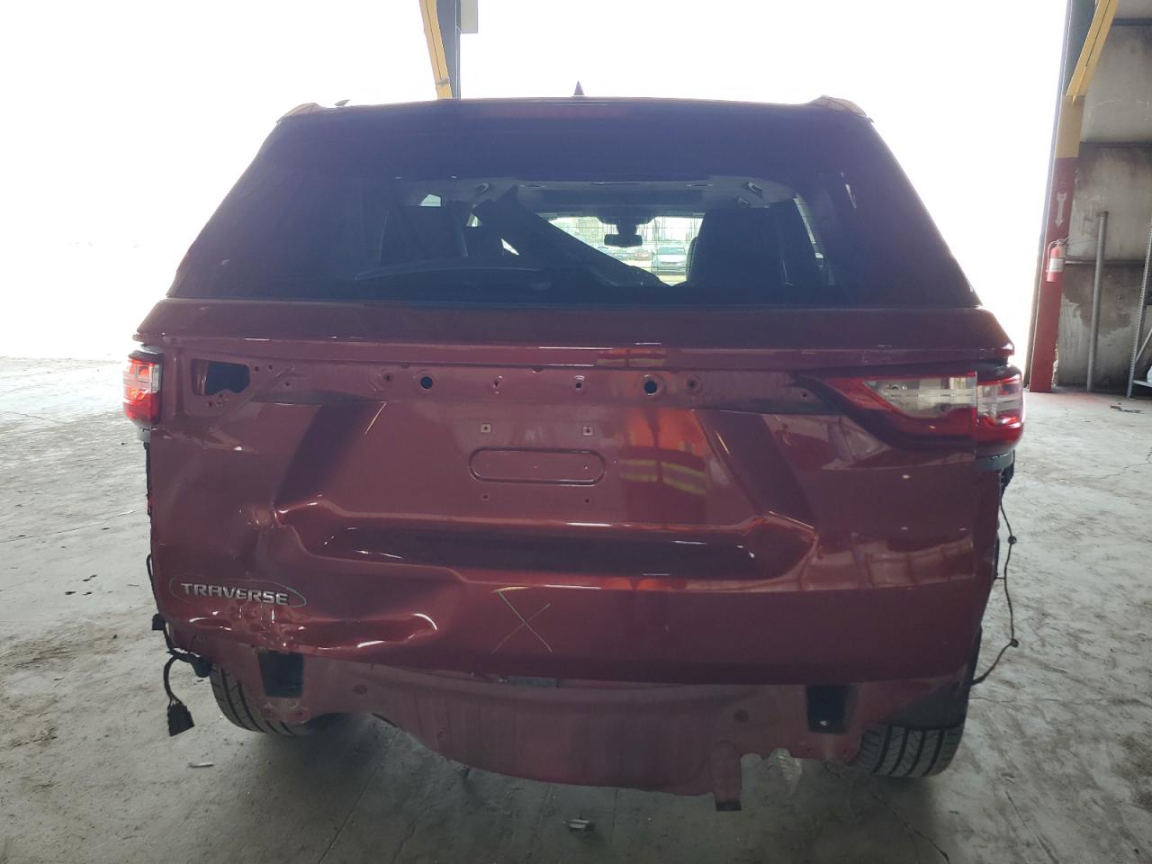 1GNERHKW9JJ140790 2018 Chevrolet Traverse Lt