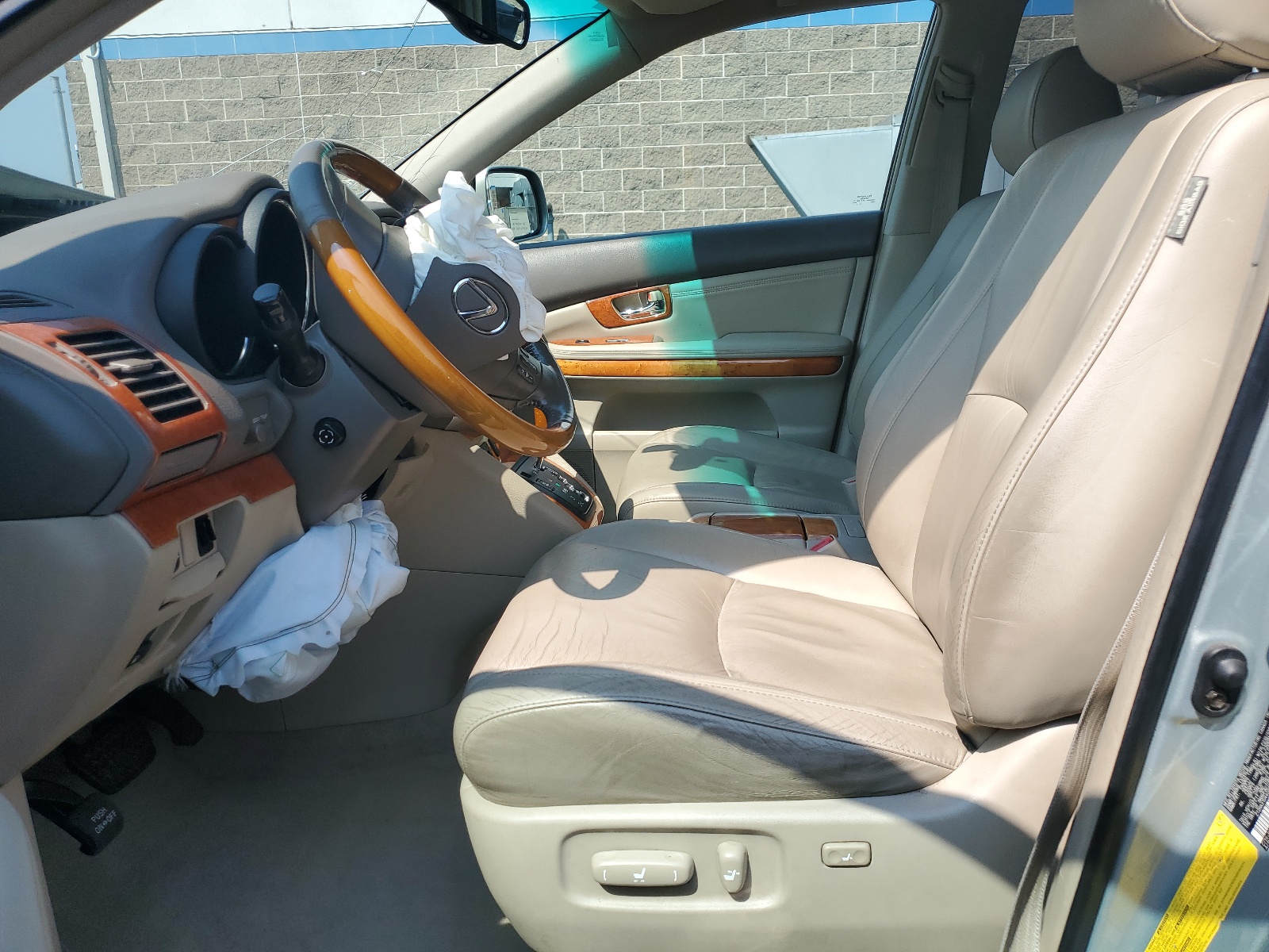 2T2HA31U44C037627 2004 Lexus Rx 330