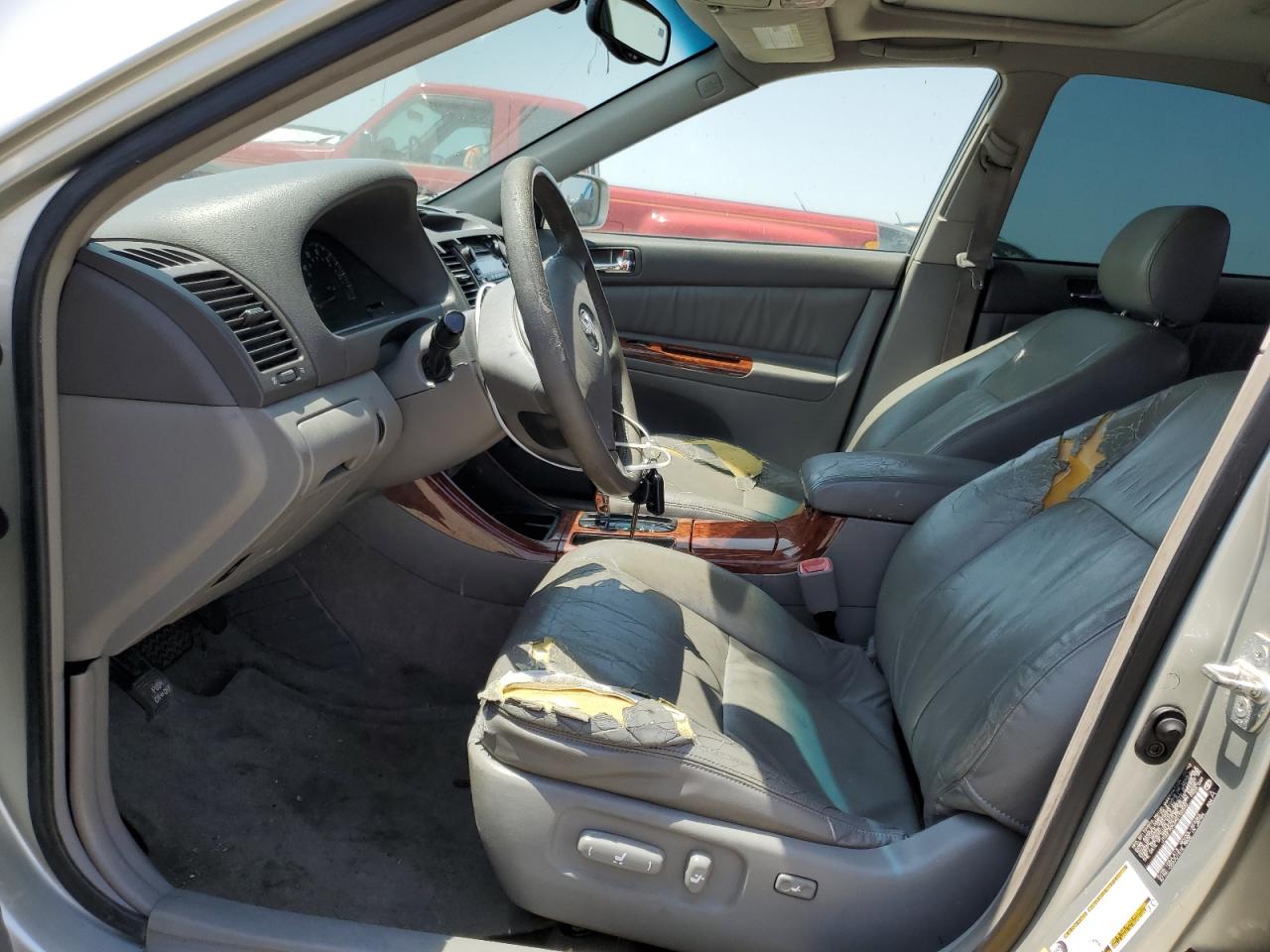 2004 Toyota Camry Le VIN: JTDBF30K340152600 Lot: 64833674