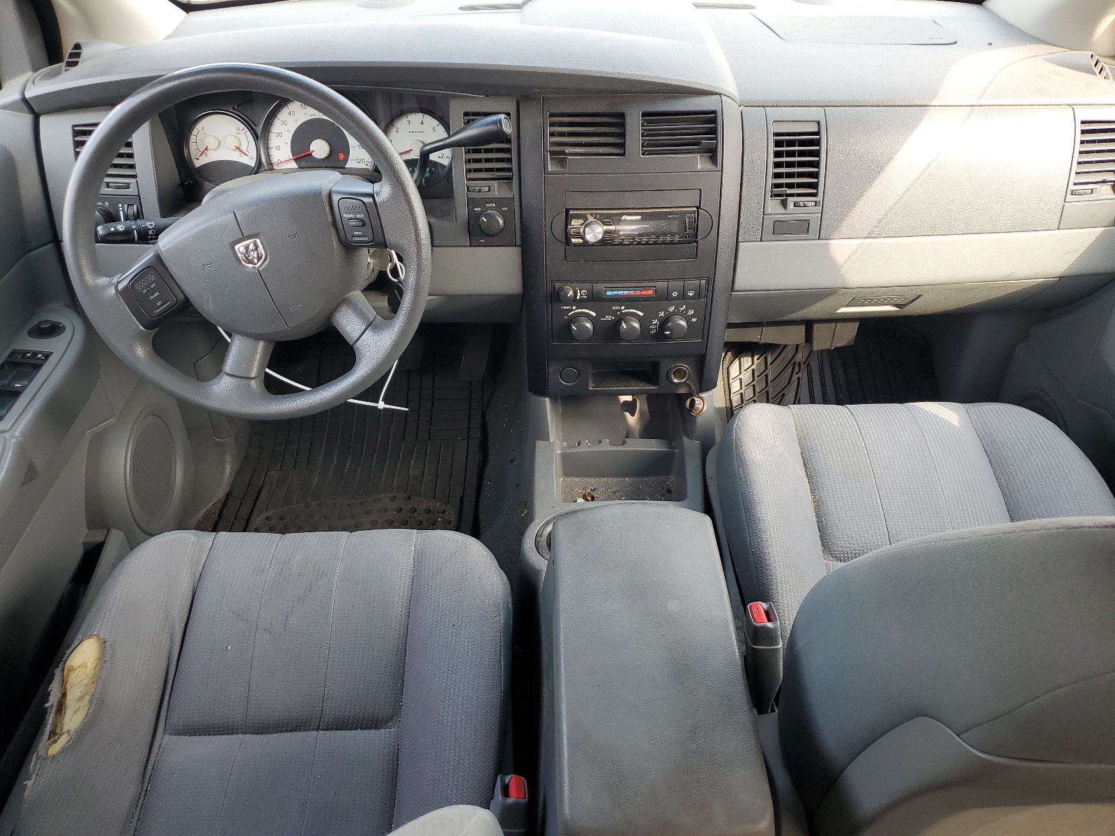 1D4HB38NX6F177212 2006 Dodge Durango Sxt