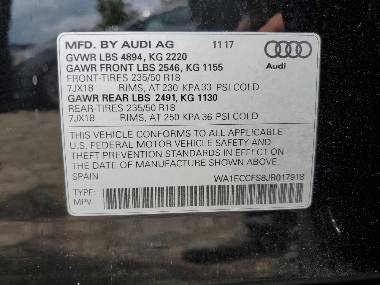 WA1ECCFS8JR017918 2018 Audi Q3 Premium