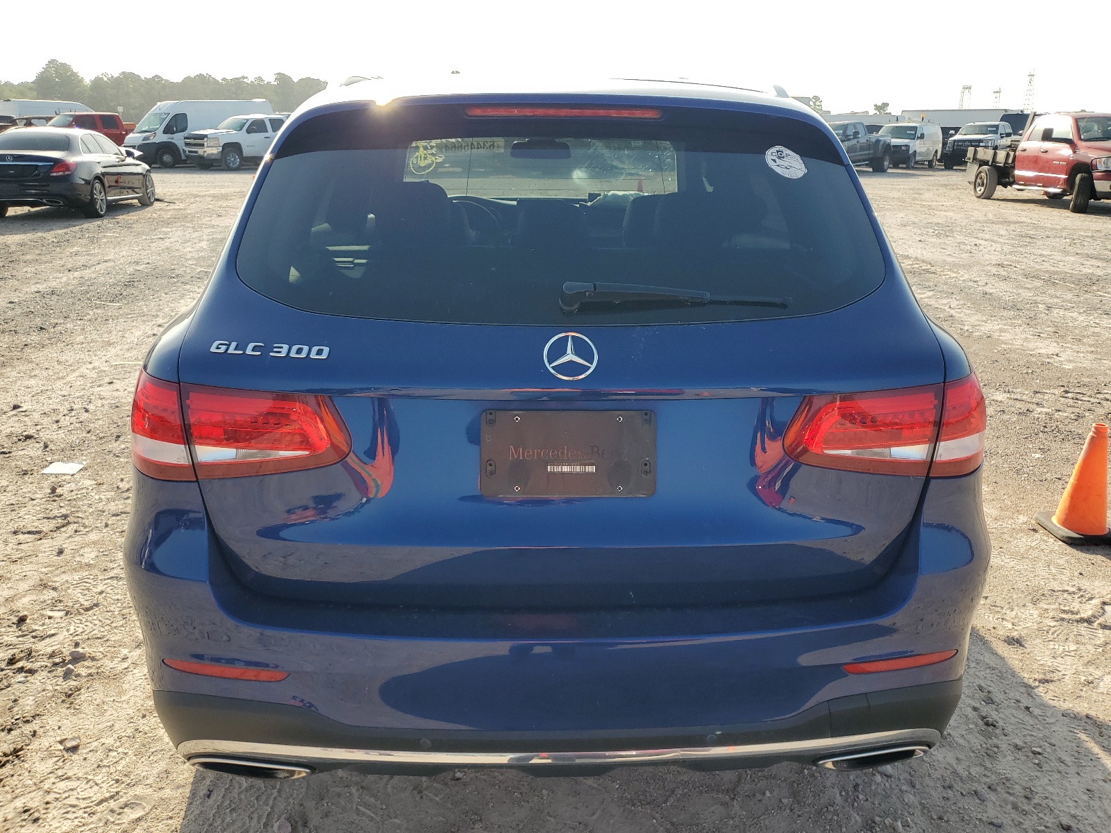 WDC0G4JB9HF118361 2017 Mercedes-Benz Glc 300