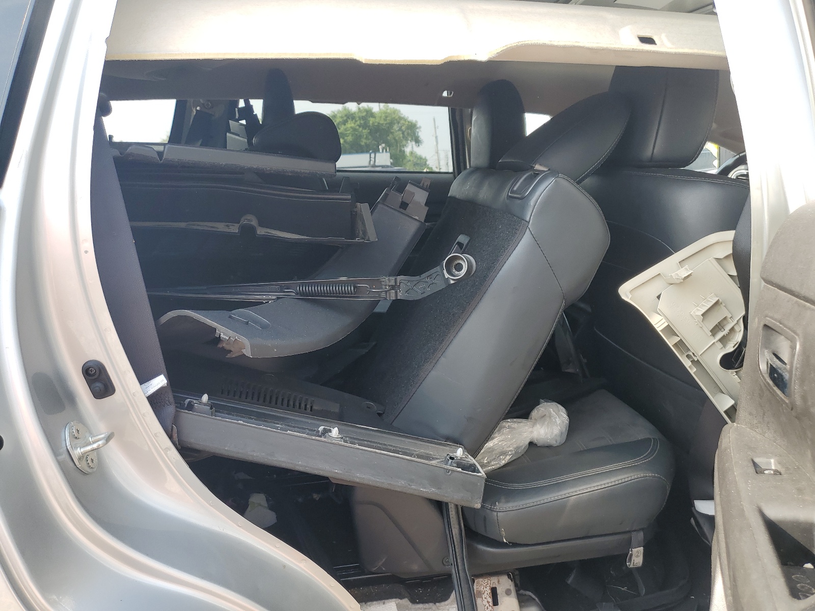 JA4AD3A38LZ043787 2020 Mitsubishi Outlander Se