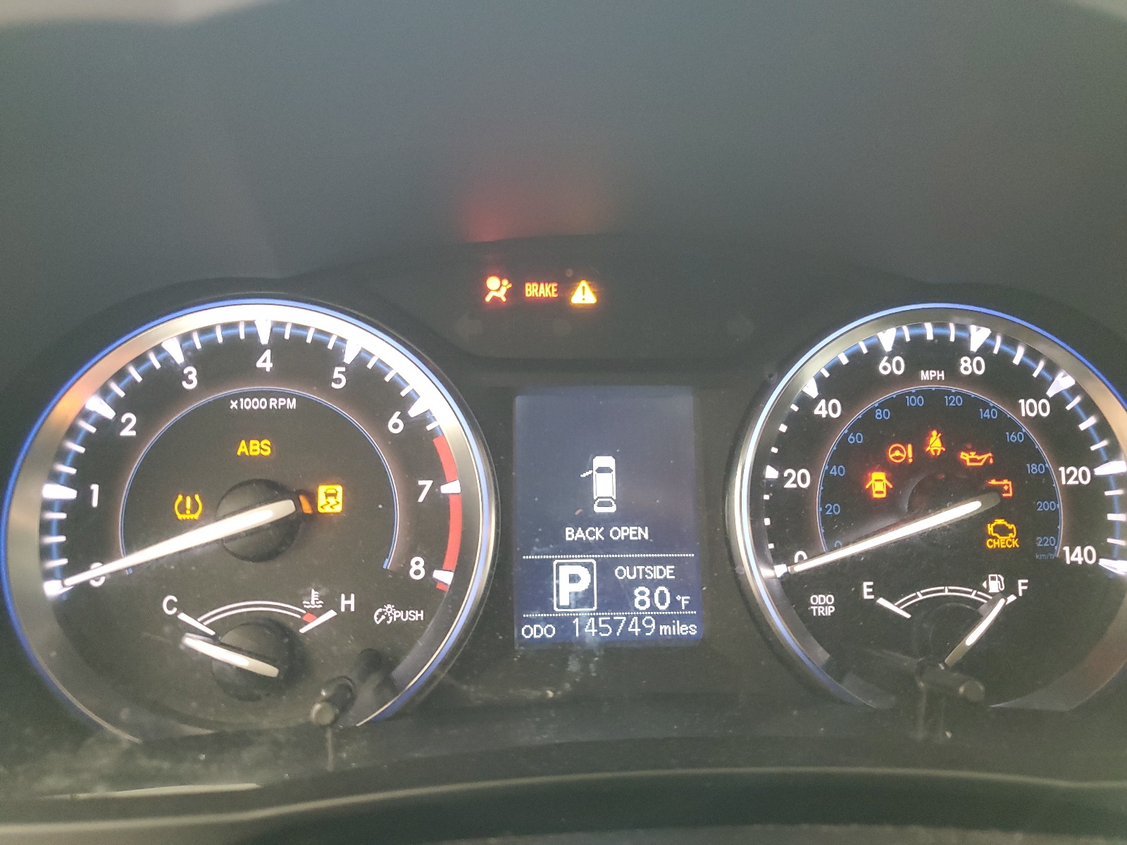 5TDBKRFH3ES004715 2014 Toyota Highlander Le