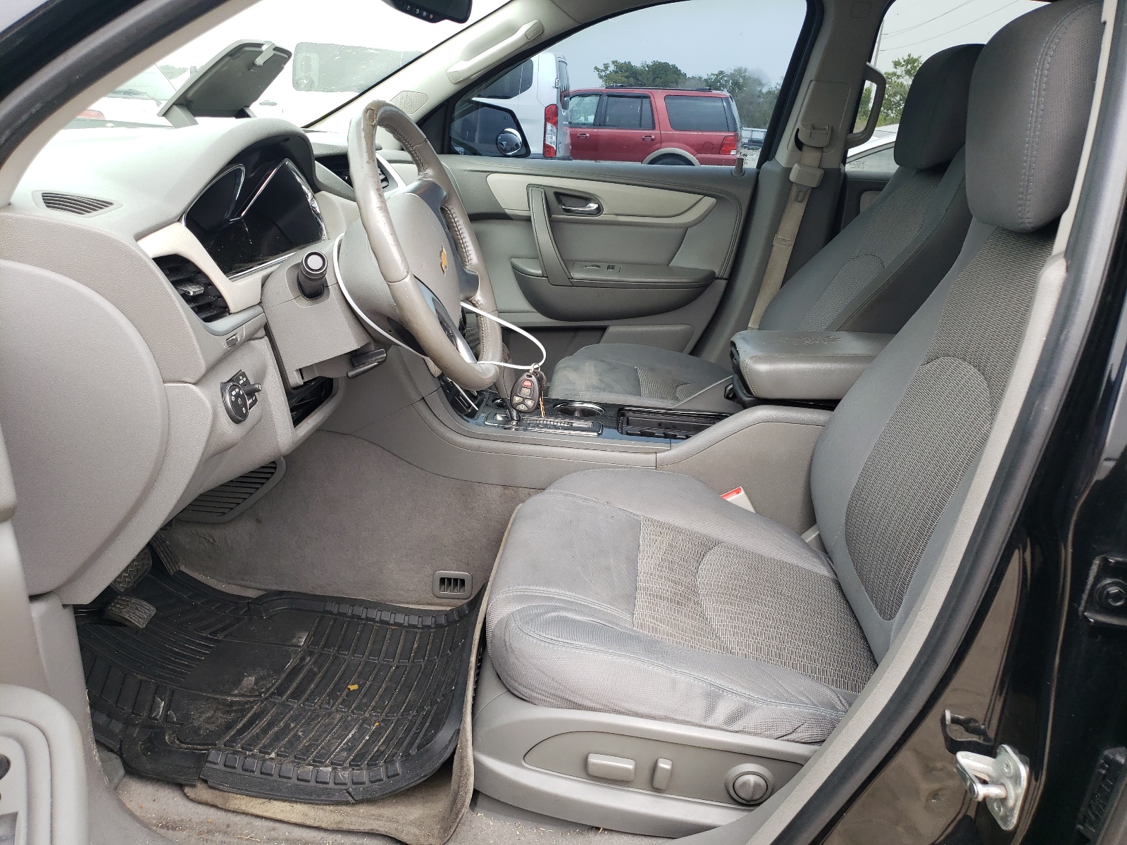 1GNKRHKDXGJ102060 2016 Chevrolet Traverse Lt