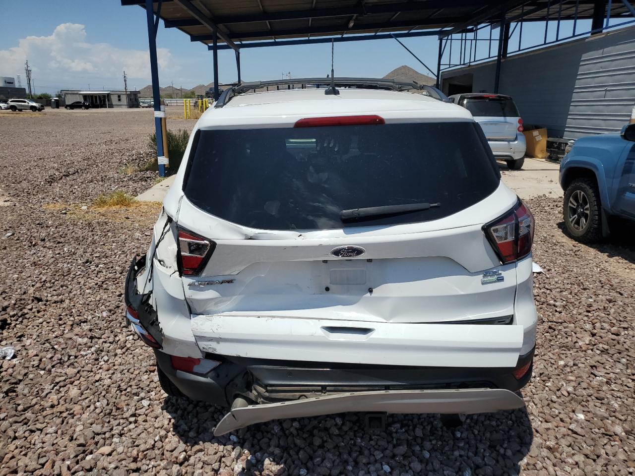 1FMCU9HD6JUB87909 2018 Ford Escape Sel