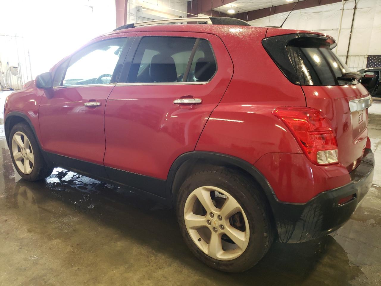 KL7CJTSB6FB250184 2015 CHEVROLET TRAX - Image 2