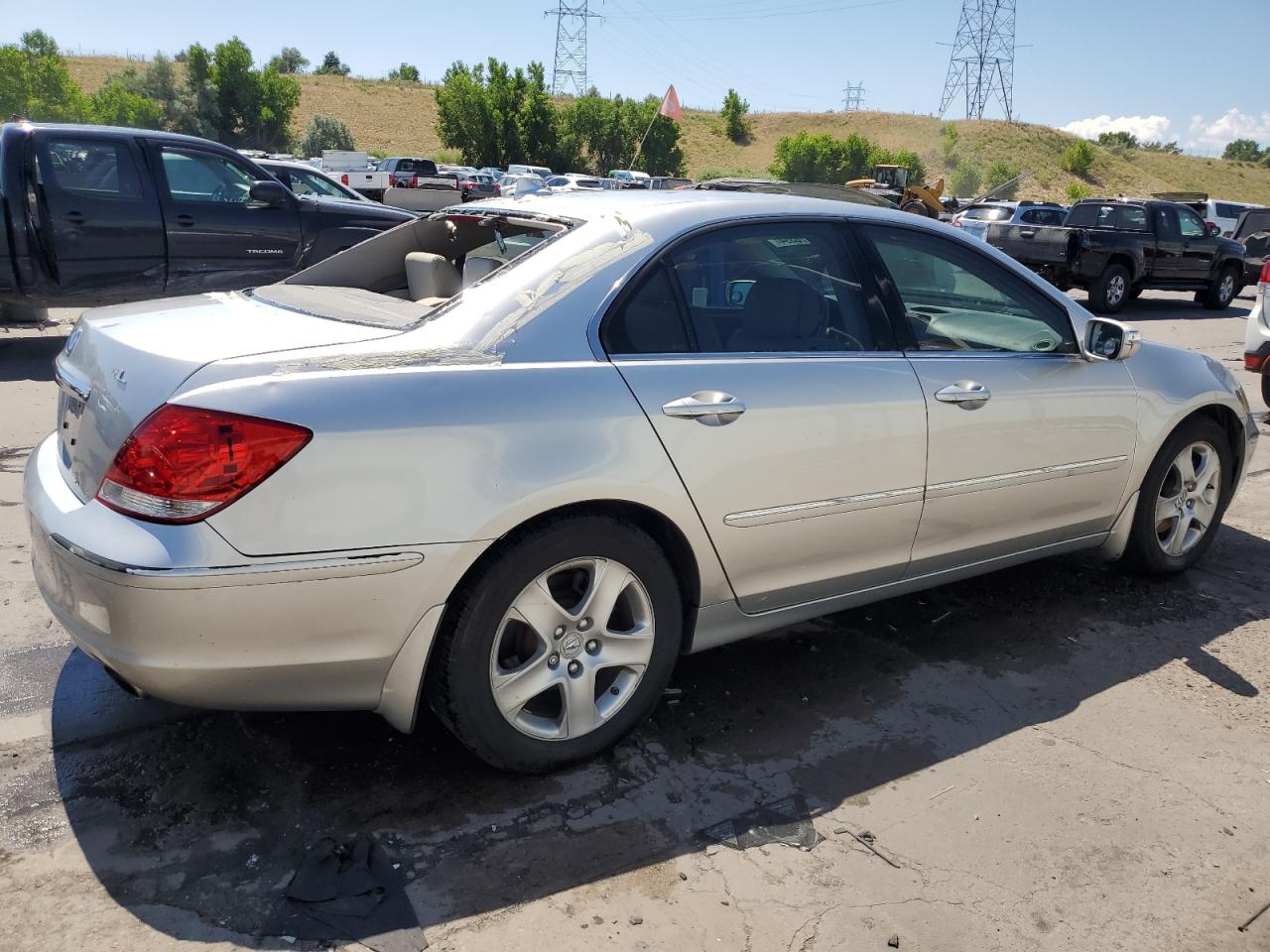 2005 Acura Rl VIN: JH4KB165X5C017761 Lot: 62176394