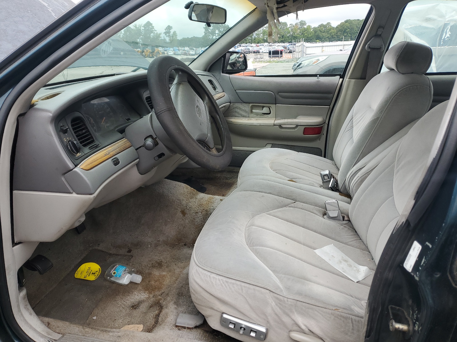 2FALP73W6VX147813 1997 Ford Crown Victoria