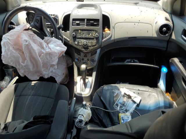 Хэтчбеки CHEVROLET SONIC 2013 Красный
