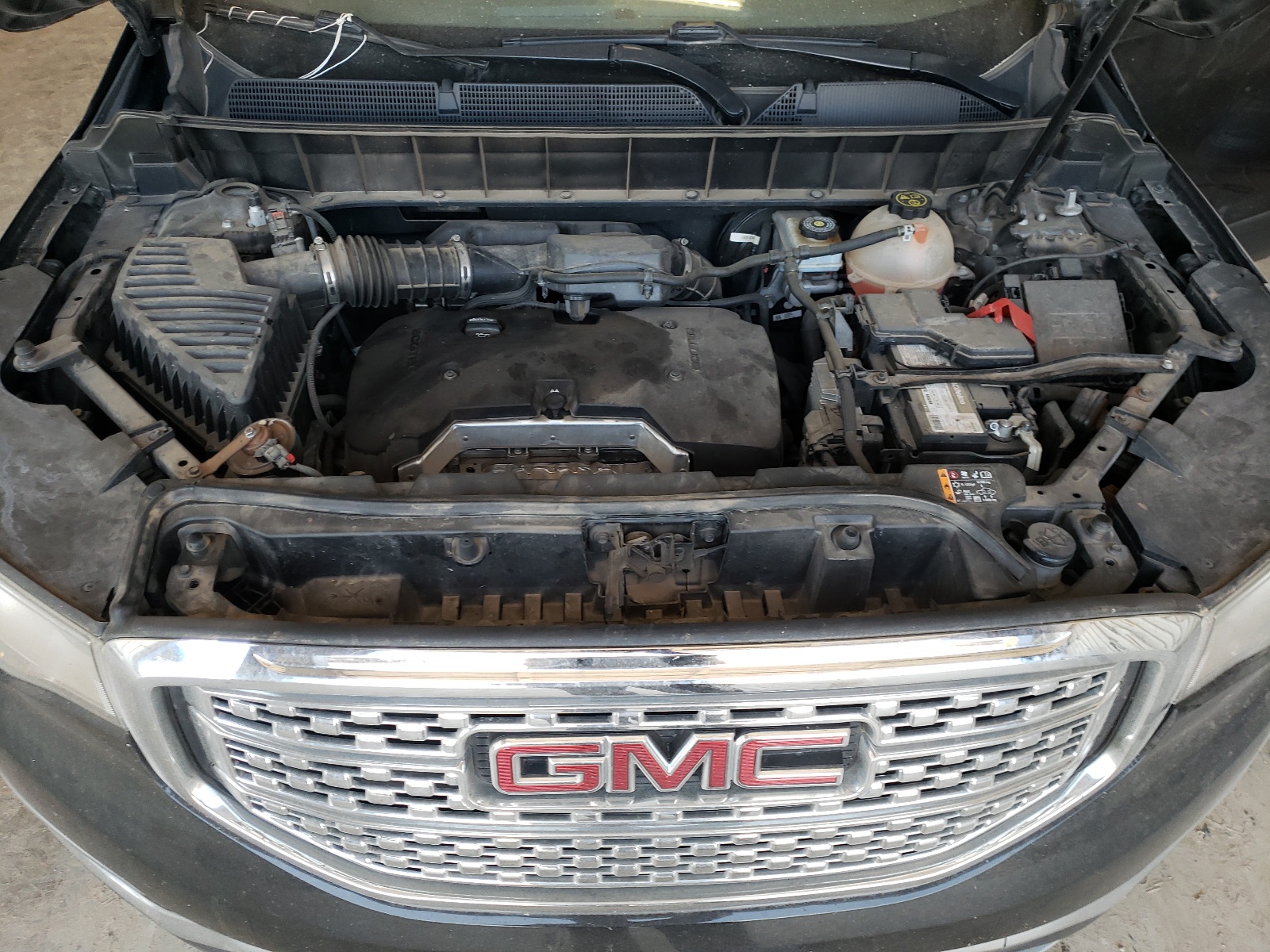 1GKKNKLA8KZ256027 2019 GMC Acadia Sle