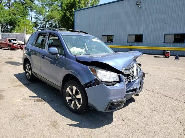 2017 Subaru Forester 2.5I Limited VIN: JF2SJAJC4HH539613 Lot: 62252154