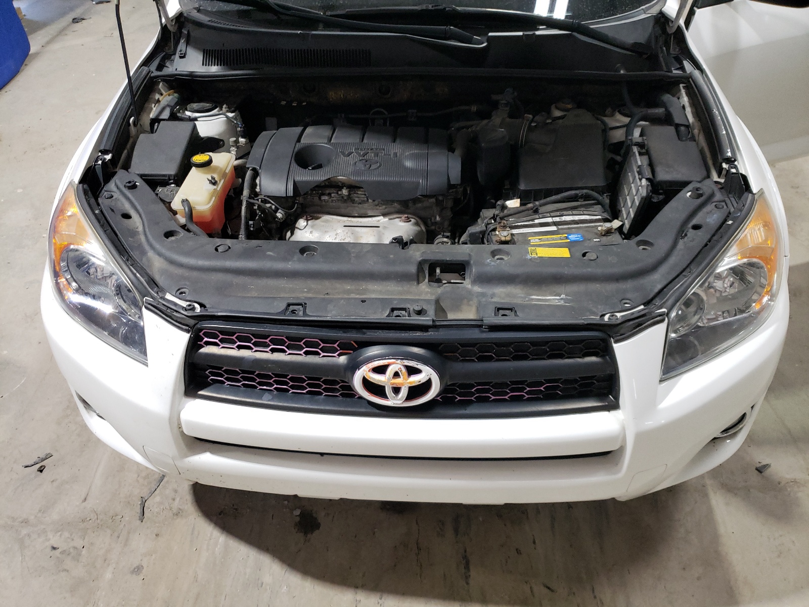 JTMRF4DVXBD042934 2011 Toyota Rav4 Sport