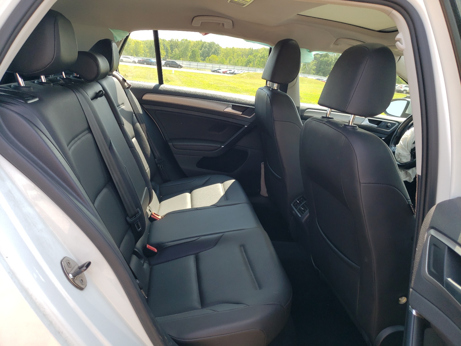 3VW217AU4FM049415 2015 Volkswagen Golf