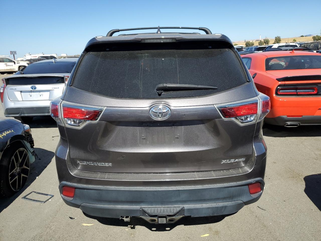2016 Toyota Highlander Xle VIN: 5TDJKRFH8GS251811 Lot: 62956074