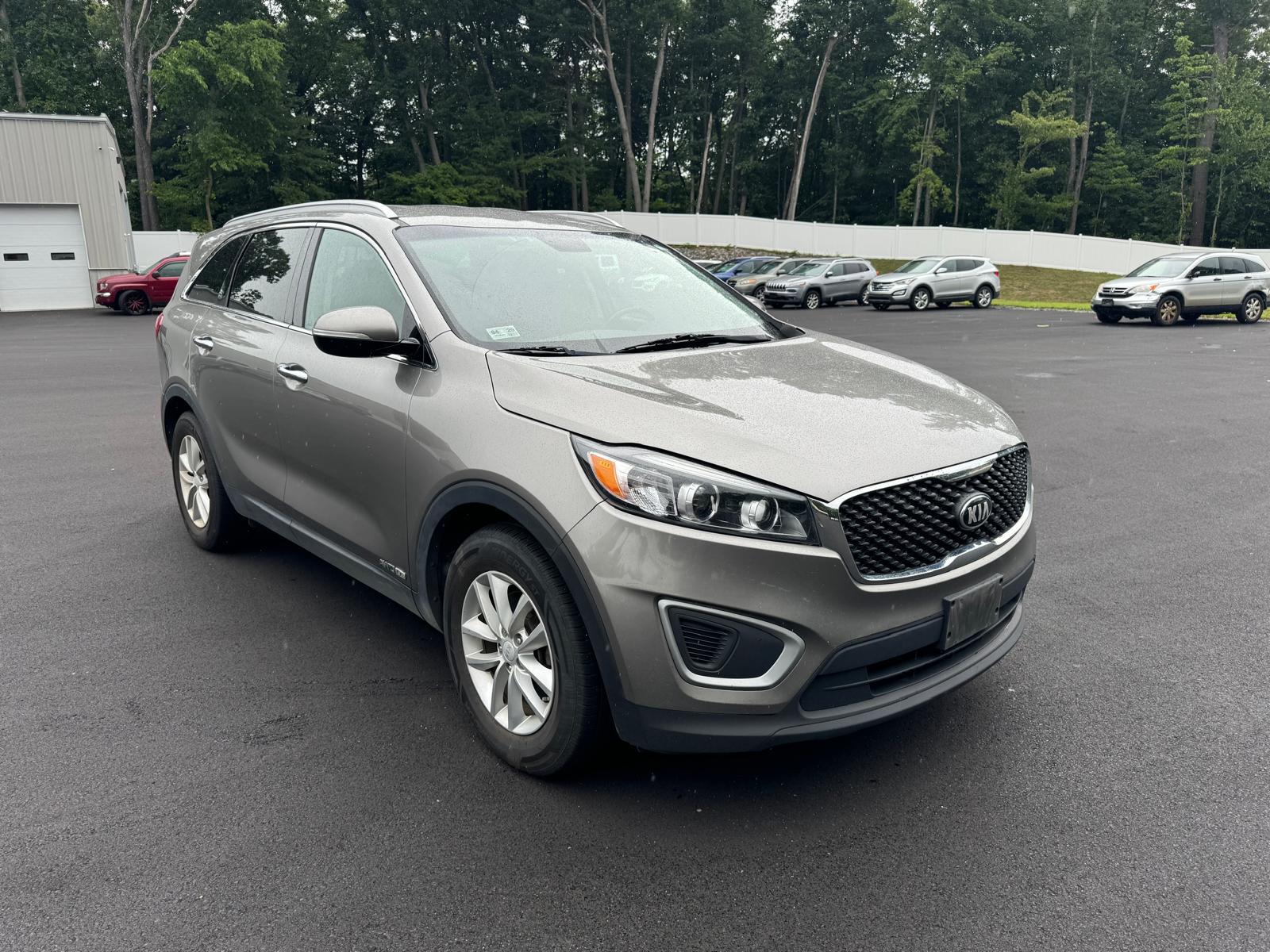 2018 Kia Sorento Lx vin: 5XYPGDA54JG429794