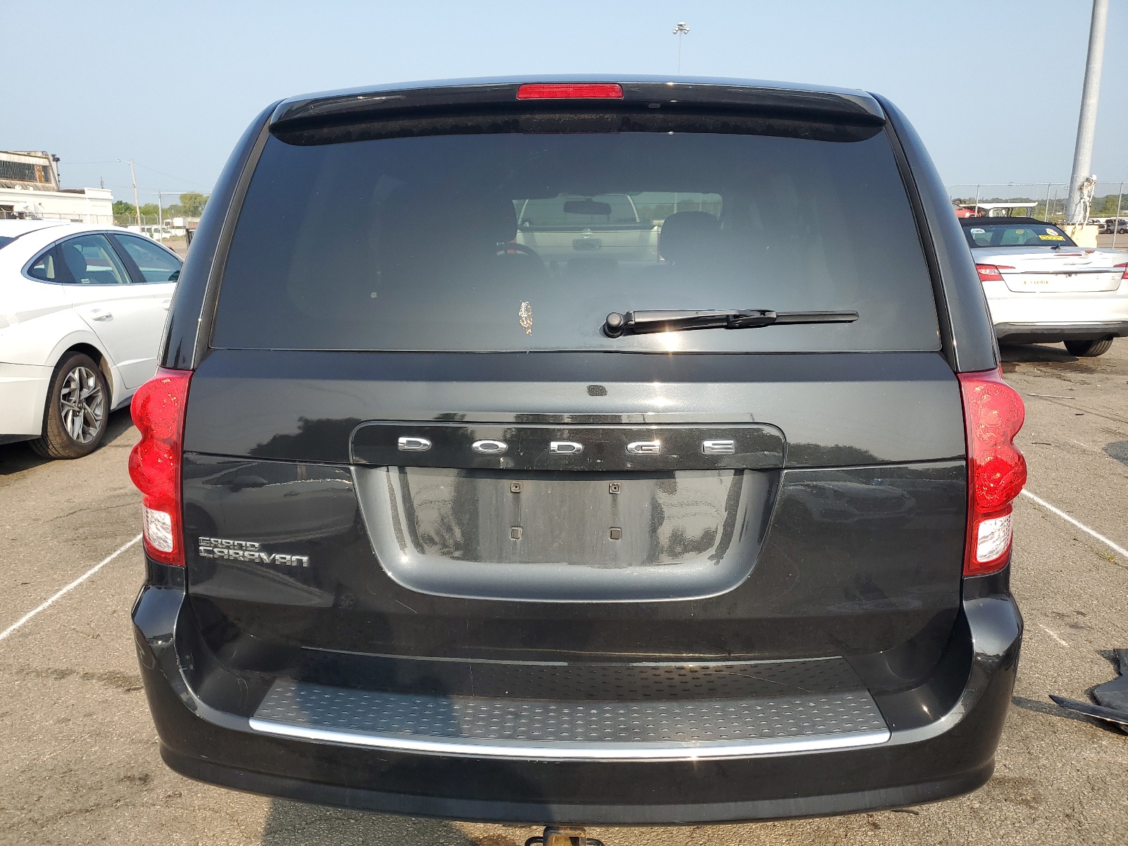 2C4RDGBG8ER411609 2014 Dodge Grand Caravan Se