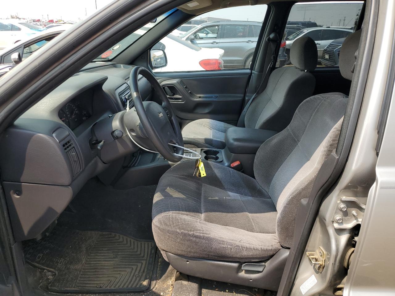 2001 Jeep Grand Cherokee Laredo VIN: 1J4GW48S41C556820 Lot: 63731794