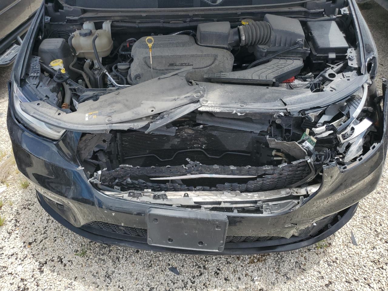 2021 Chrysler Pacifica - Image 12