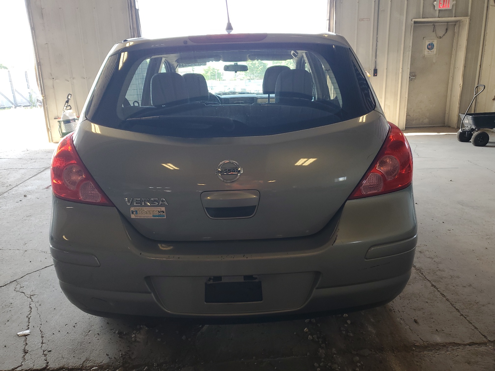 3N1BC1CP1BL499169 2011 Nissan Versa S