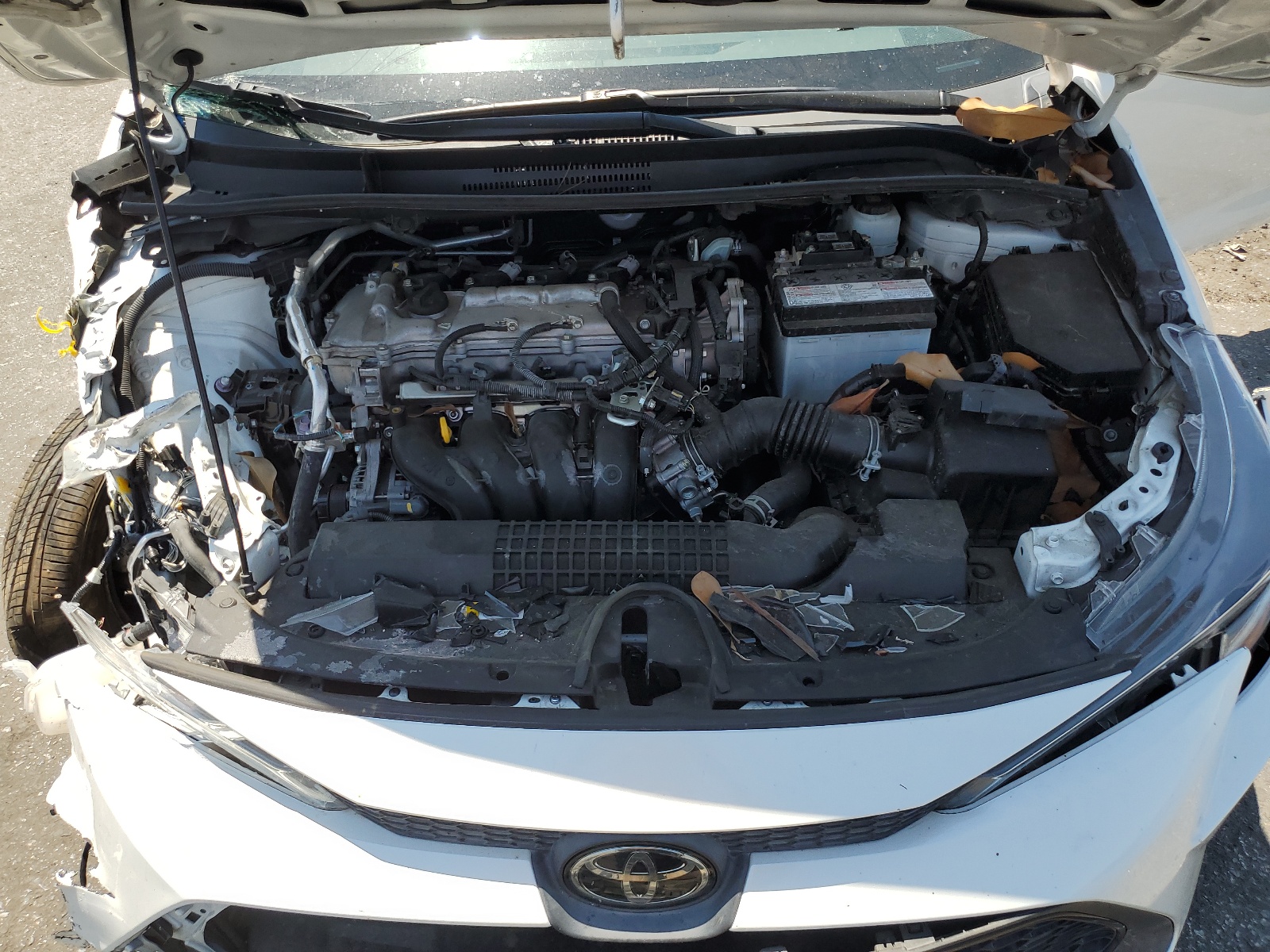 2020 Toyota Corolla Le vin: 5YFEPRAE5LP138773