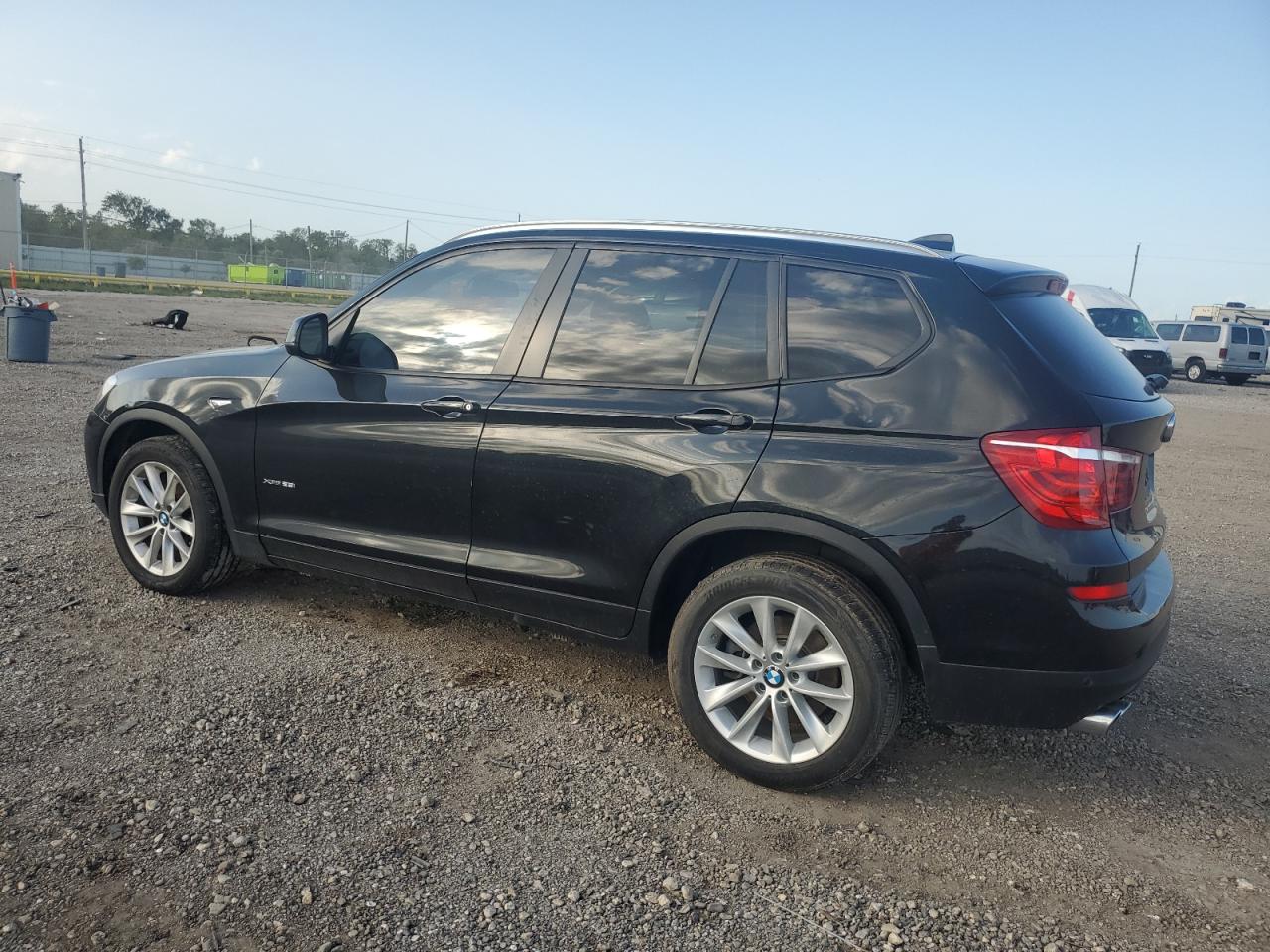 5UXWX9C51H0T09519 2017 BMW X3 - Image 2