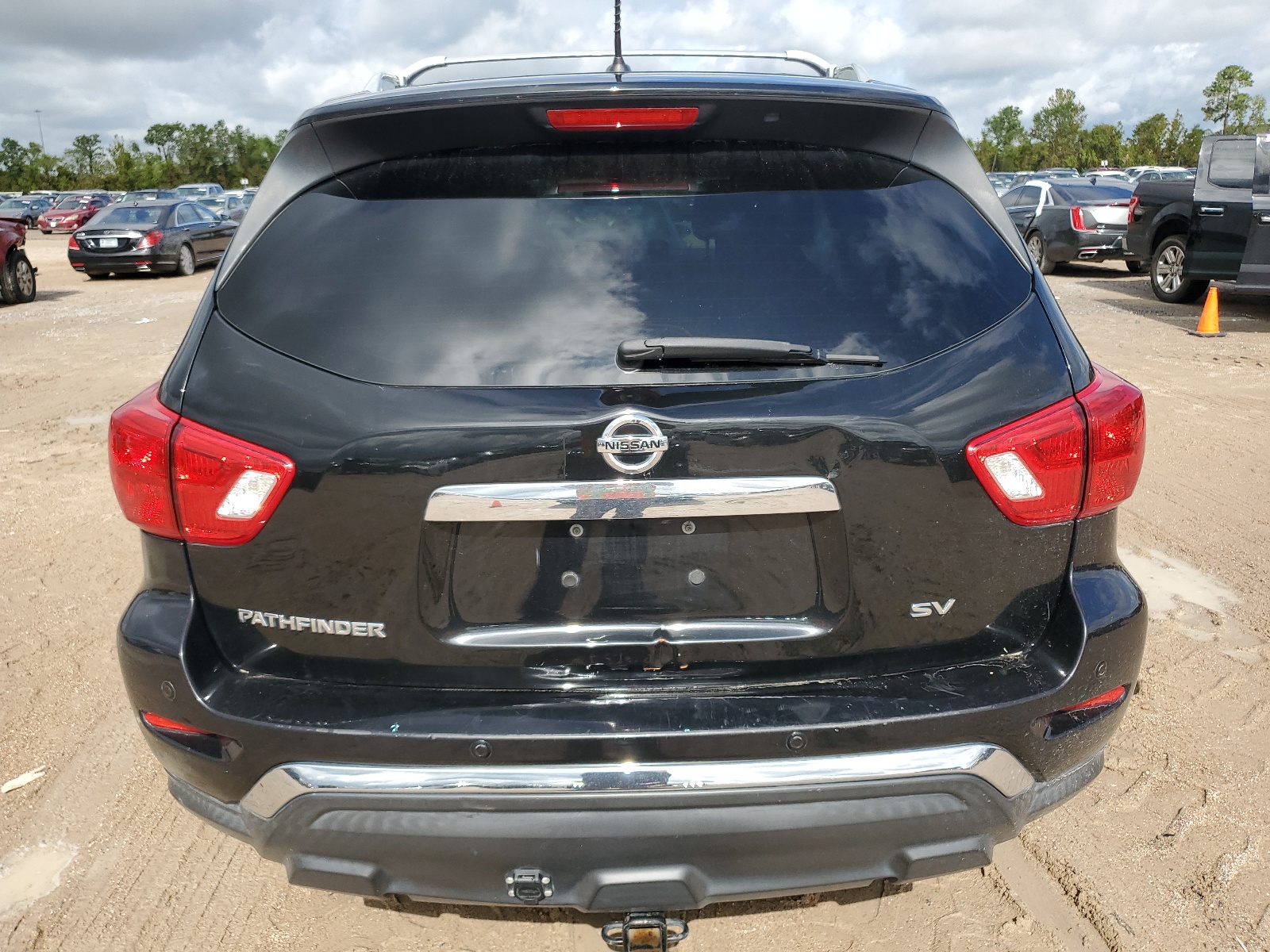 5N1DR2MN6JC622851 2018 Nissan Pathfinder S