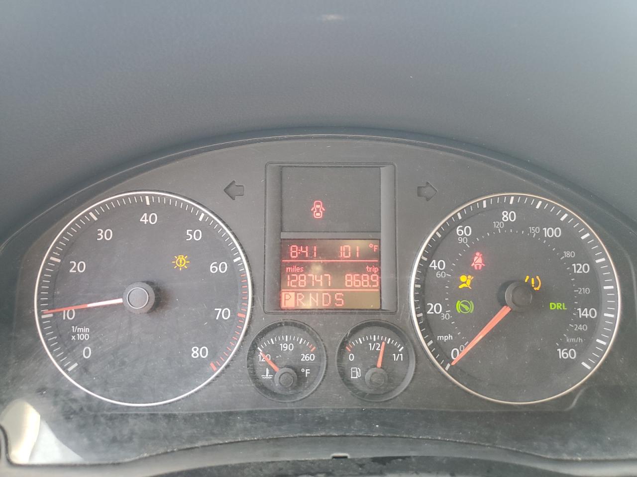 2009 Volkswagen Jetta - Image 9