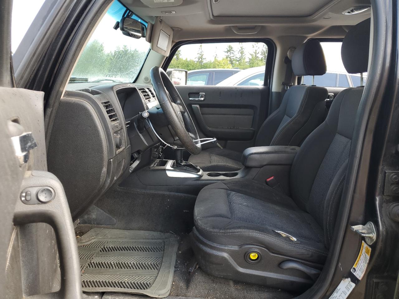 2007 Hummer H3 - Image 7