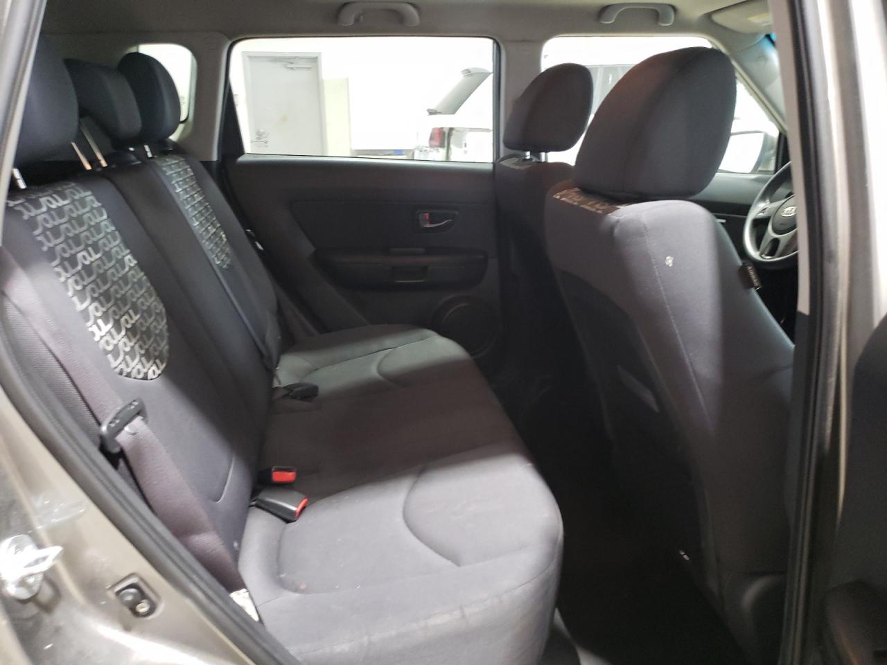 2011 Kia Soul + VIN: KNDJT2A2XB7197633 Lot: 62064124