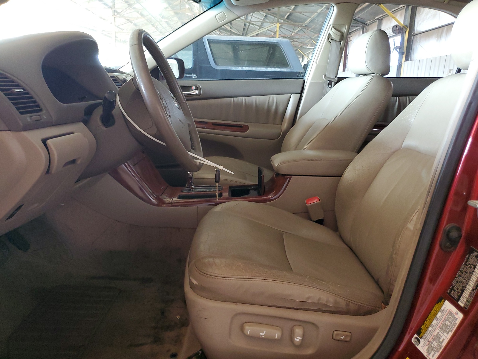 4T1BF30K15U093715 2005 Toyota Camry Le