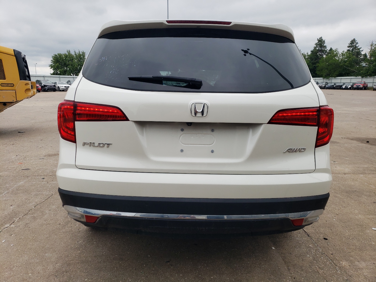 5FNYF6H65GB058081 2016 Honda Pilot Ex-L