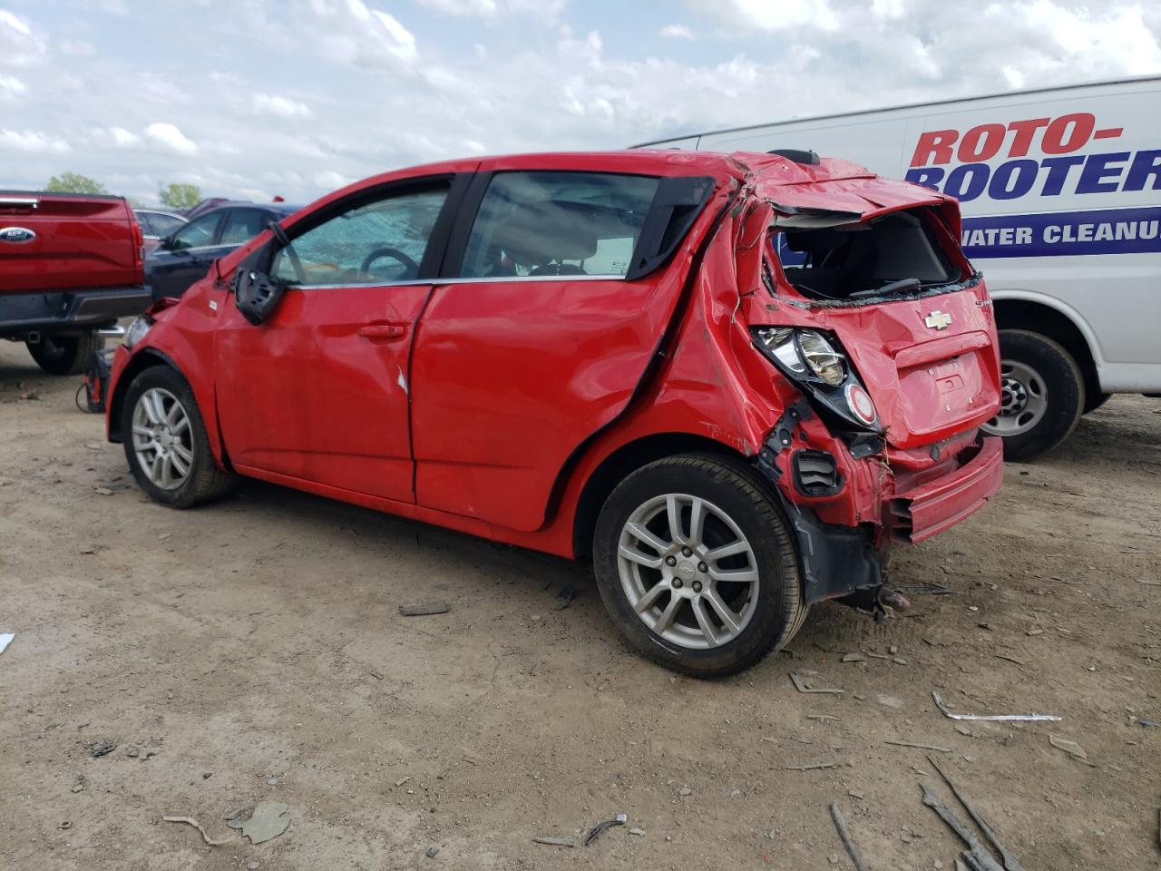 2015 Chevrolet Sonic - Image 2