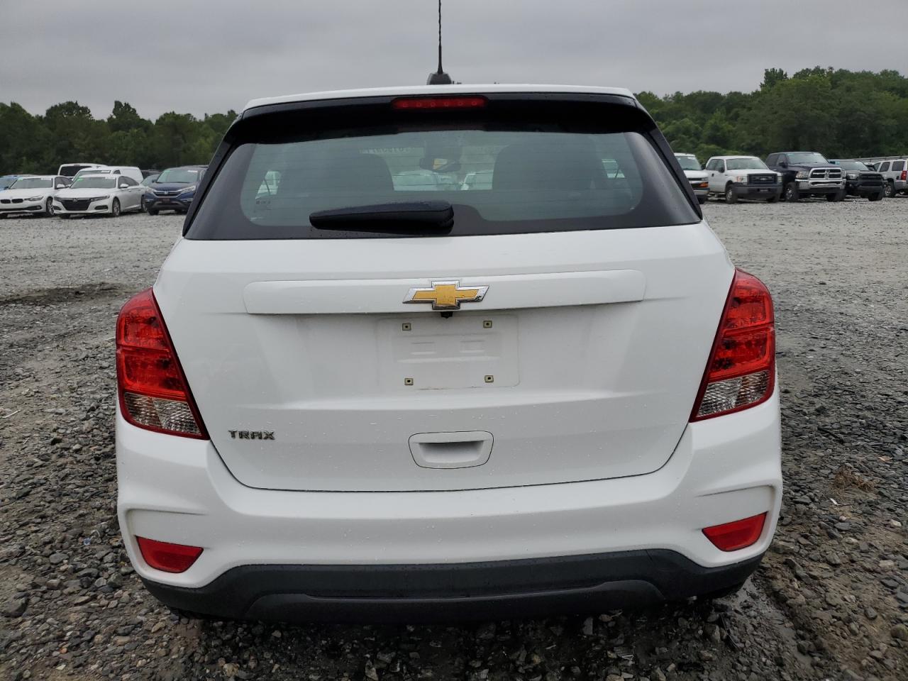 2017 Chevrolet Trax Ls VIN: KL7CJKSB1HB102490 Lot: 61939774