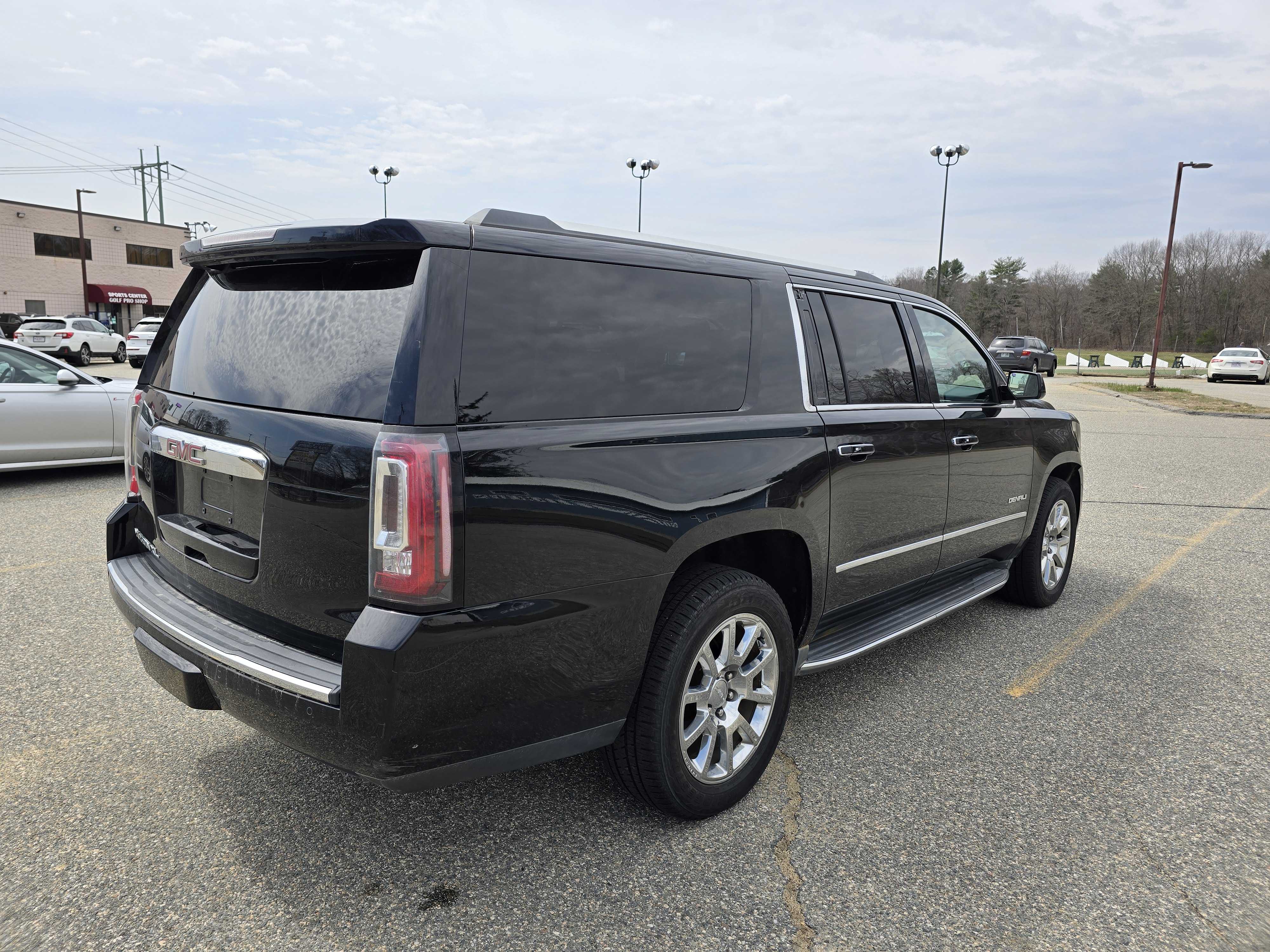 2015 GMC Yukon Xl Denali vin: 1GKS2JKJXFR607840