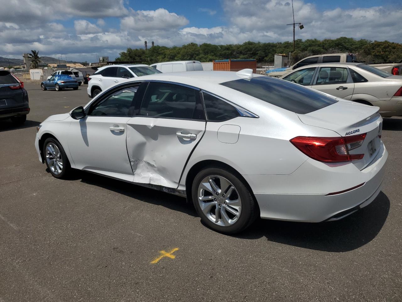 1HGCV1F11JA226193 2018 HONDA ACCORD - Image 2