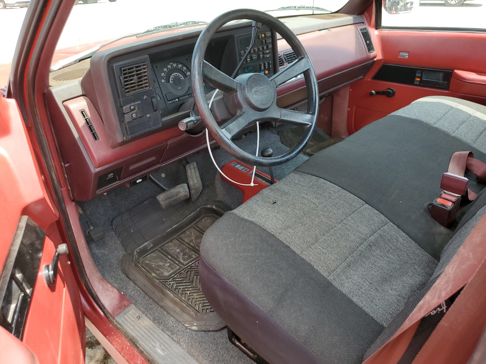 2GCFK24K8J1181348 1988 Chevrolet Gmt-400 K2500