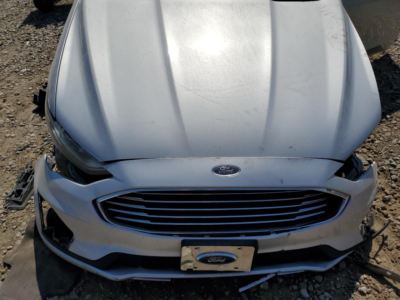 3FA6P0LU3KR105550 2019 Ford Fusion Se