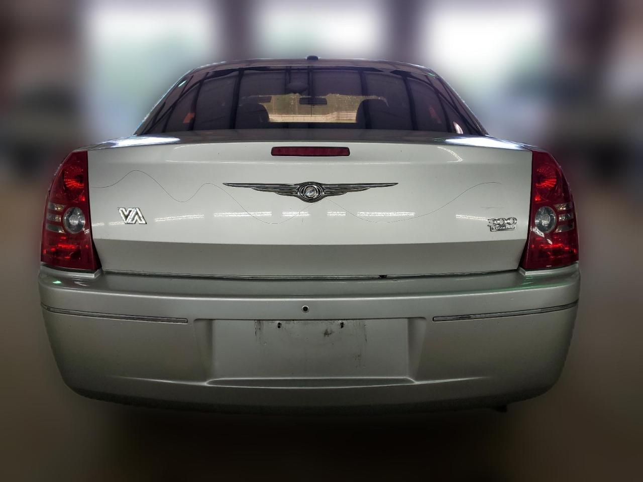 2010 Chrysler 300 Touring VIN: 2C3CA5CV4AH250017 Lot: 64094174