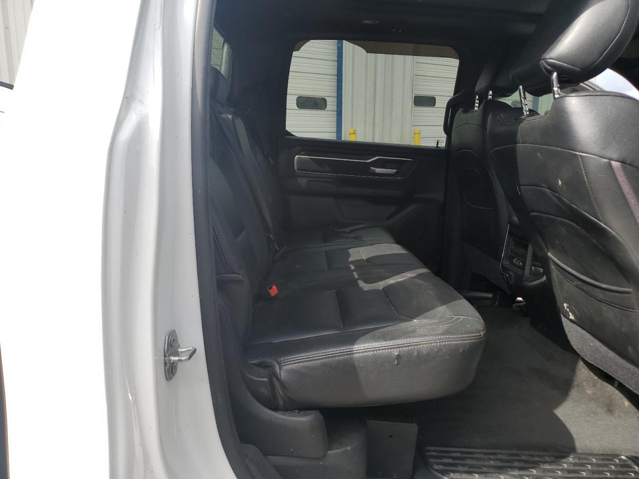 2020 RAM 1500 - Image 10