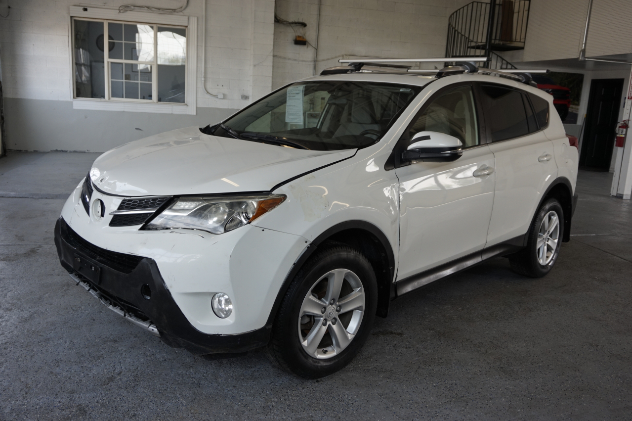 2014 Toyota Rav4 Xle vin: JTMRFREV7ED058122