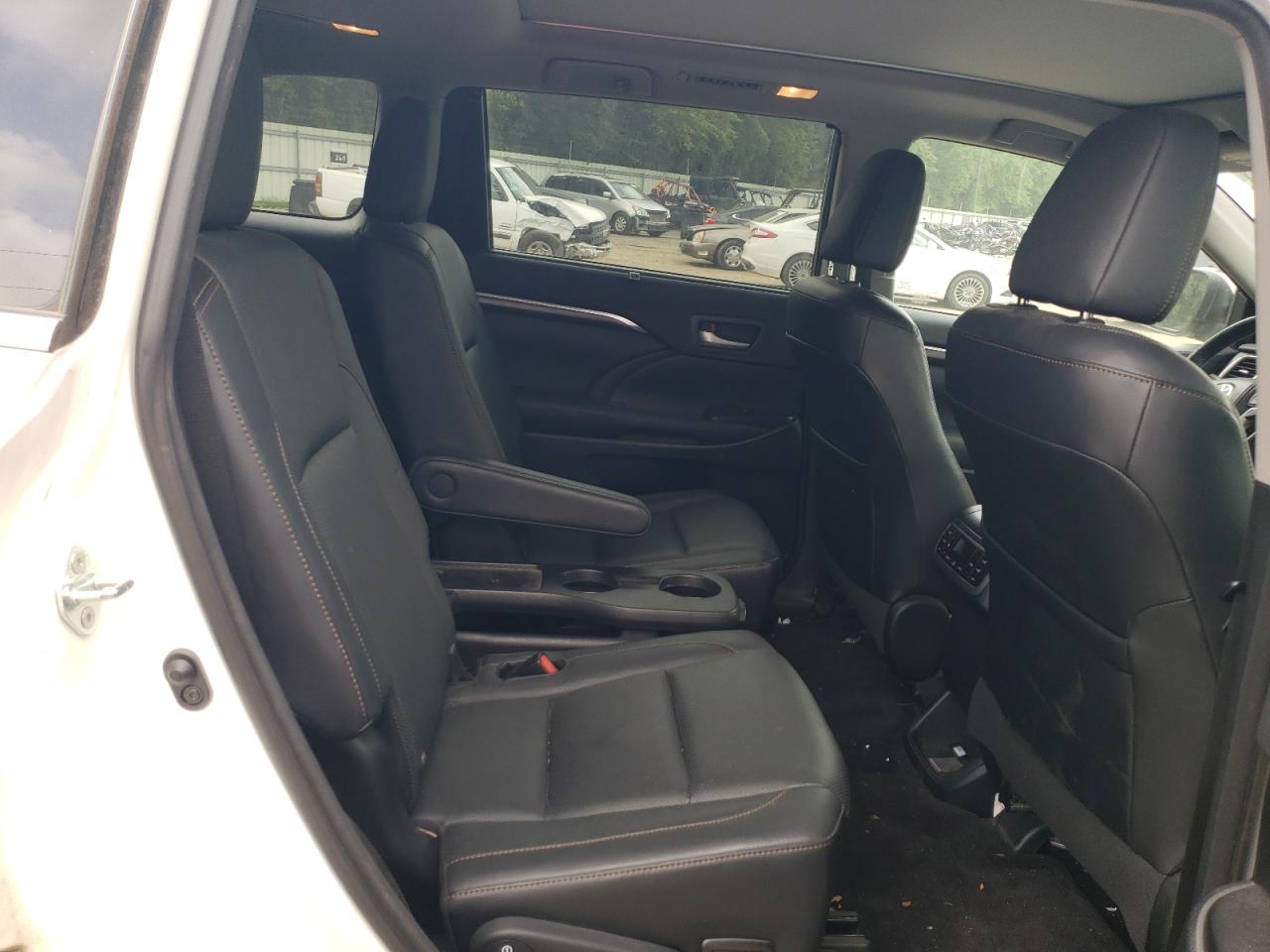 2015 Toyota Highlander Limited VIN: 5TDDKRFH4FS116479 Lot: 63986714