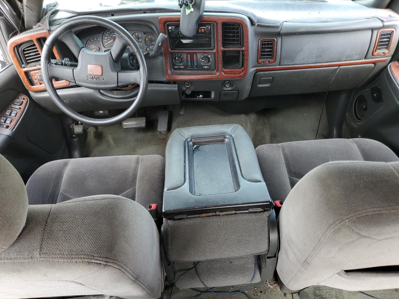 2004 GMC New Sierra C1500 VIN: 2GTEC13TX41380144 Lot: 64263944