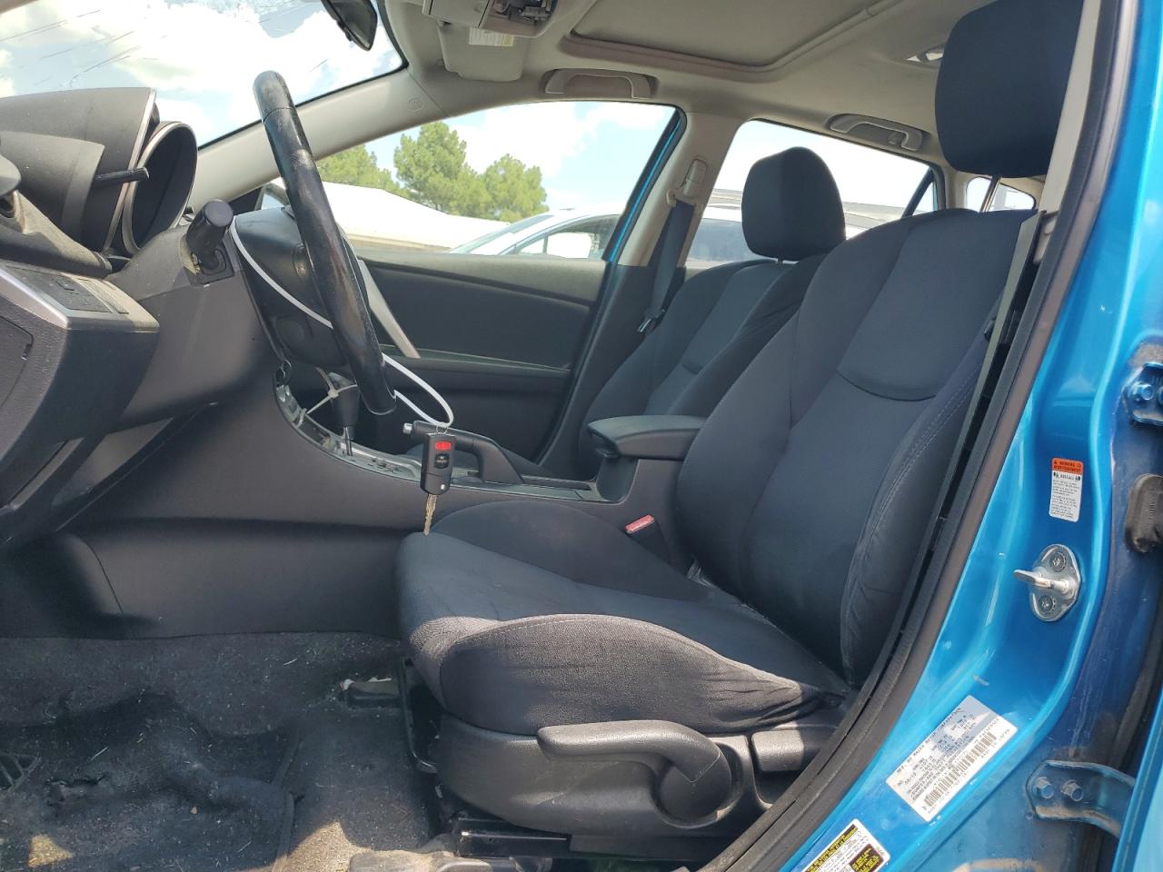 2011 Mazda 3 S VIN: JM1BL1K59B1377275 Lot: 61440514