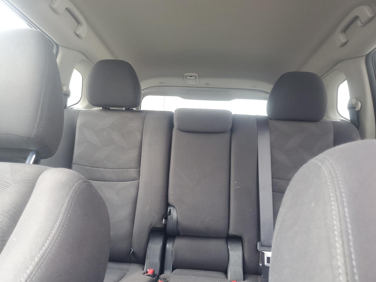 2016 Nissan Rogue S VIN: KNMAT2MV1GP702889 Lot: 64985104