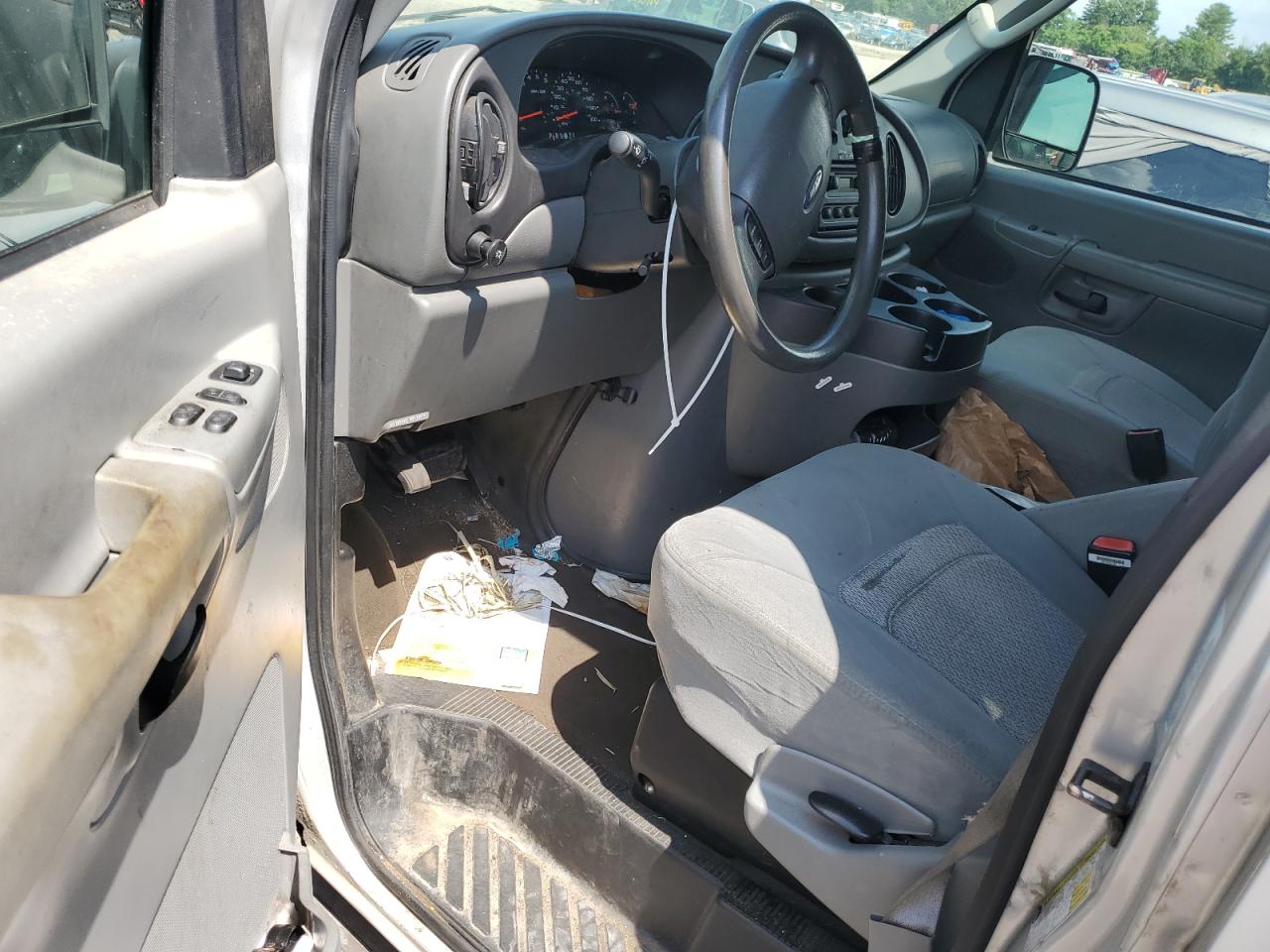 2006 Ford Econoline E350 Super Duty Wagon VIN: 1FBNE31L26DA82336 Lot: 65209754