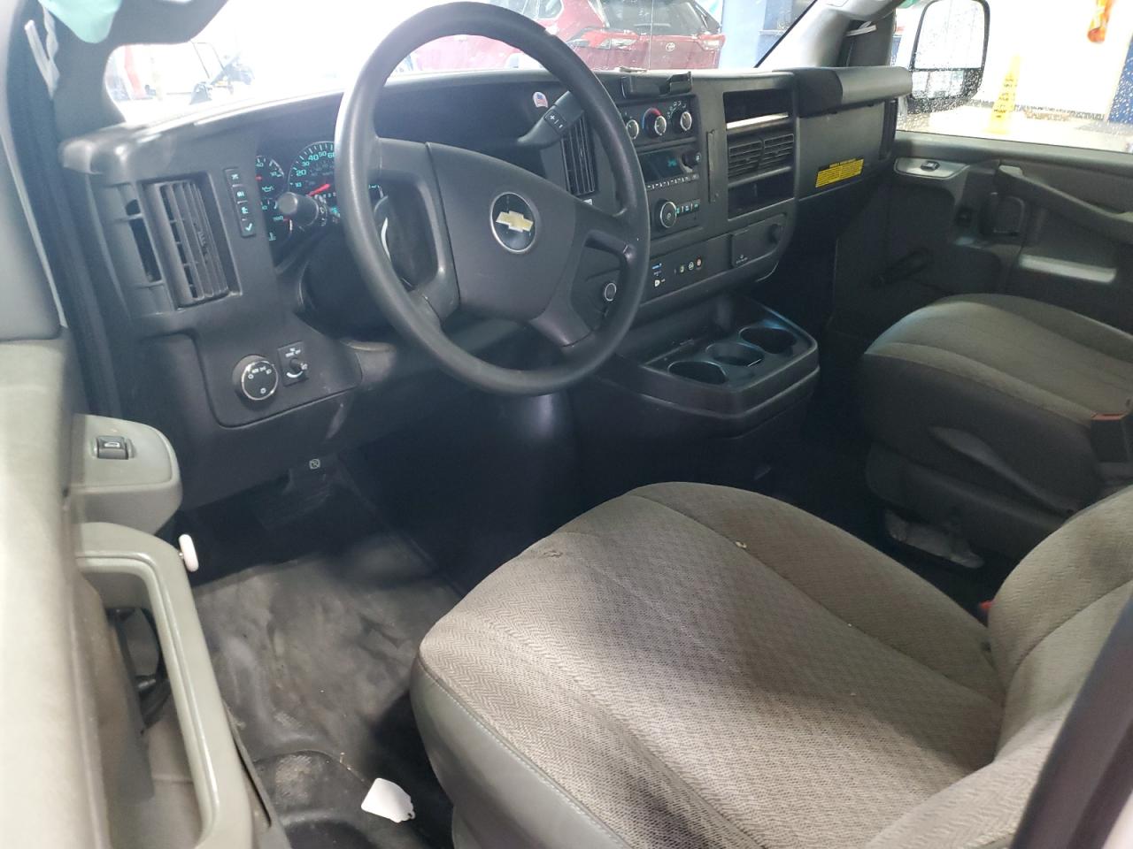 2018 Chevrolet Express G2500 VIN: 1GCWGAFP8J1287499 Lot: 63058584